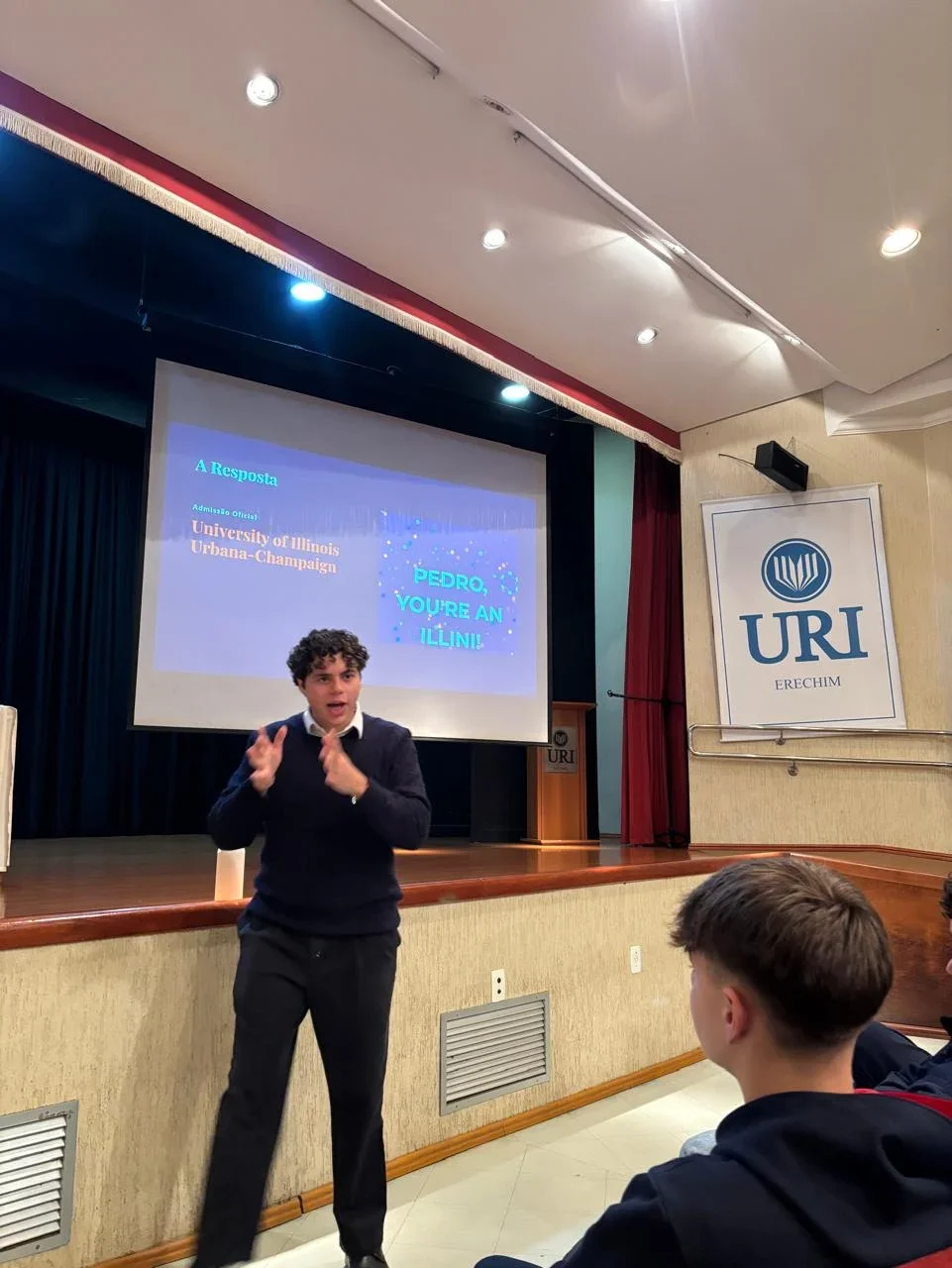Pedro speaking with students at Escola da URI, the school he attended in Erechim